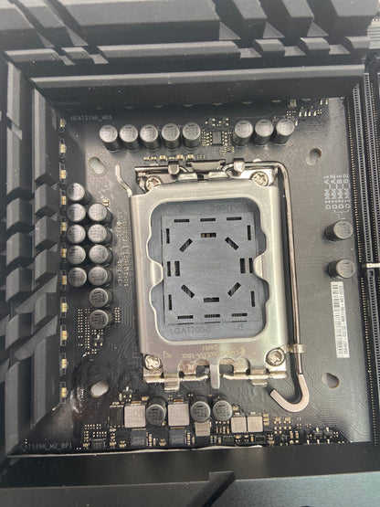 Broken ASUS ROG MAXIMUS Z790 DARK HERO Motherboard 90MB1F90-M0AAY0