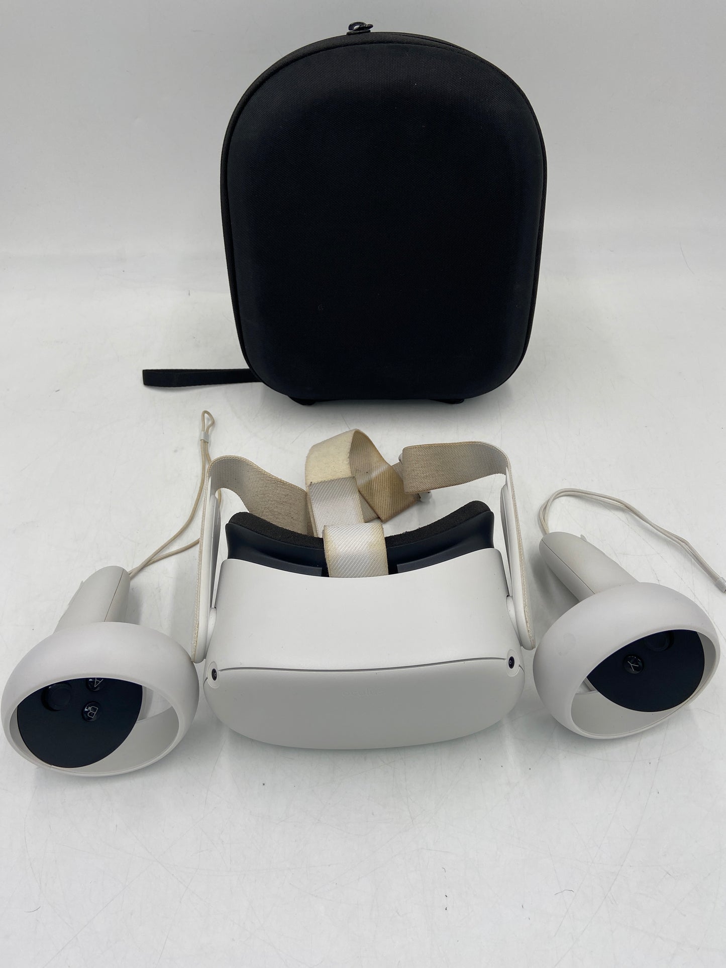 Oculus Meta Quest 2 Standalone All-in-One VR Headset KW49CM