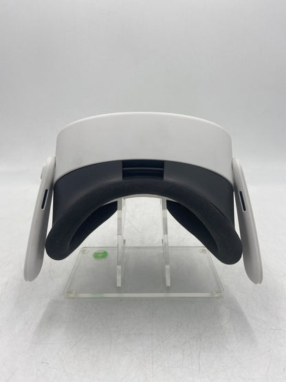 Meta Quest 3S 128GB Standalone All-in-One VR Headset P97