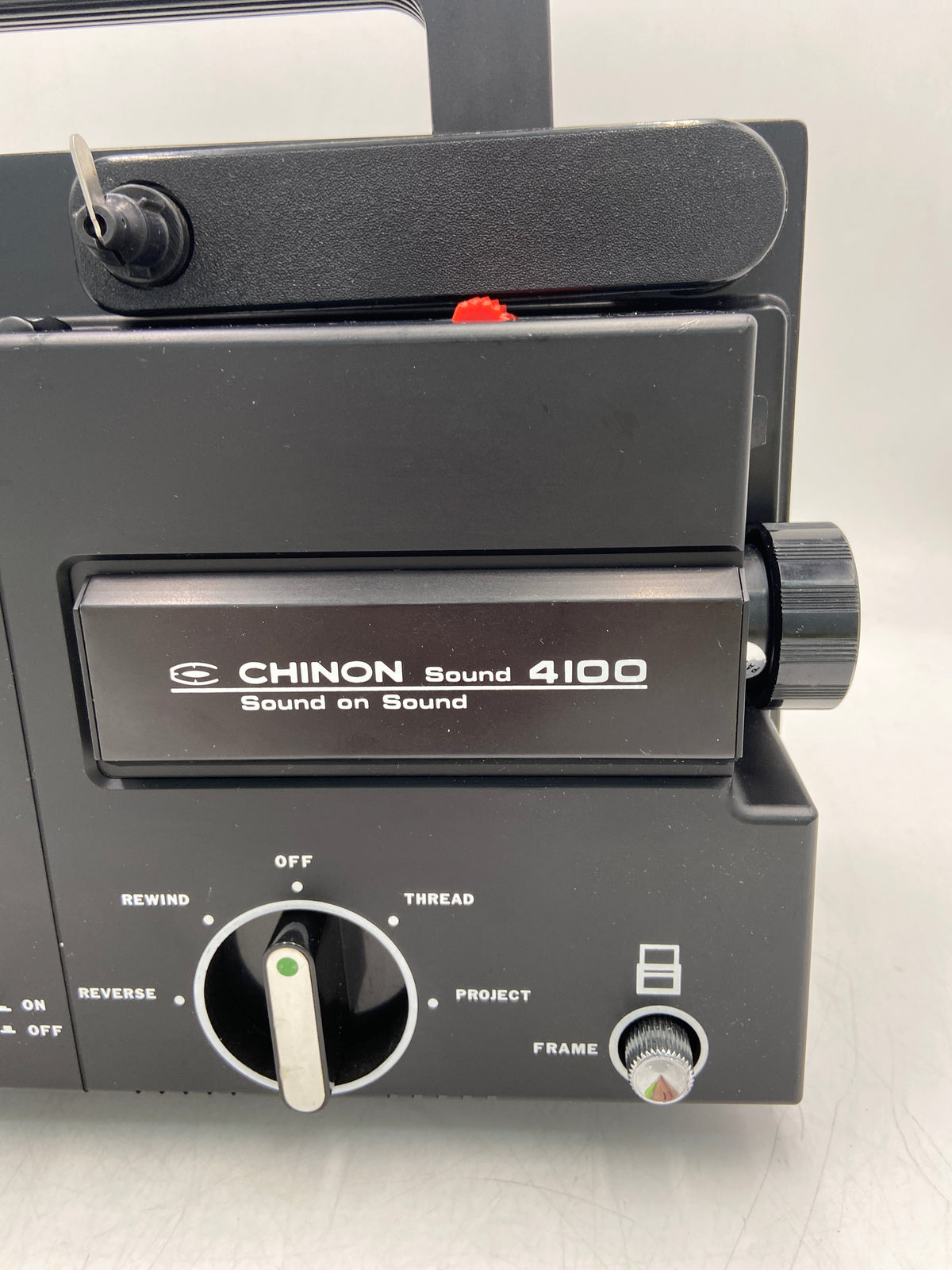 Broken Chinon Sound 4100 AC 120V Projector 4100 - READ