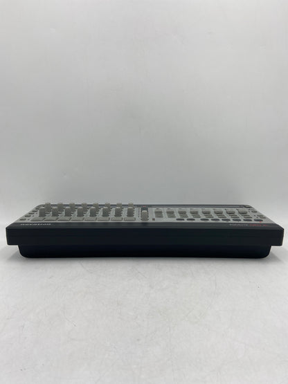 Novation ReMOTE ZeRO SL MIDI Controller