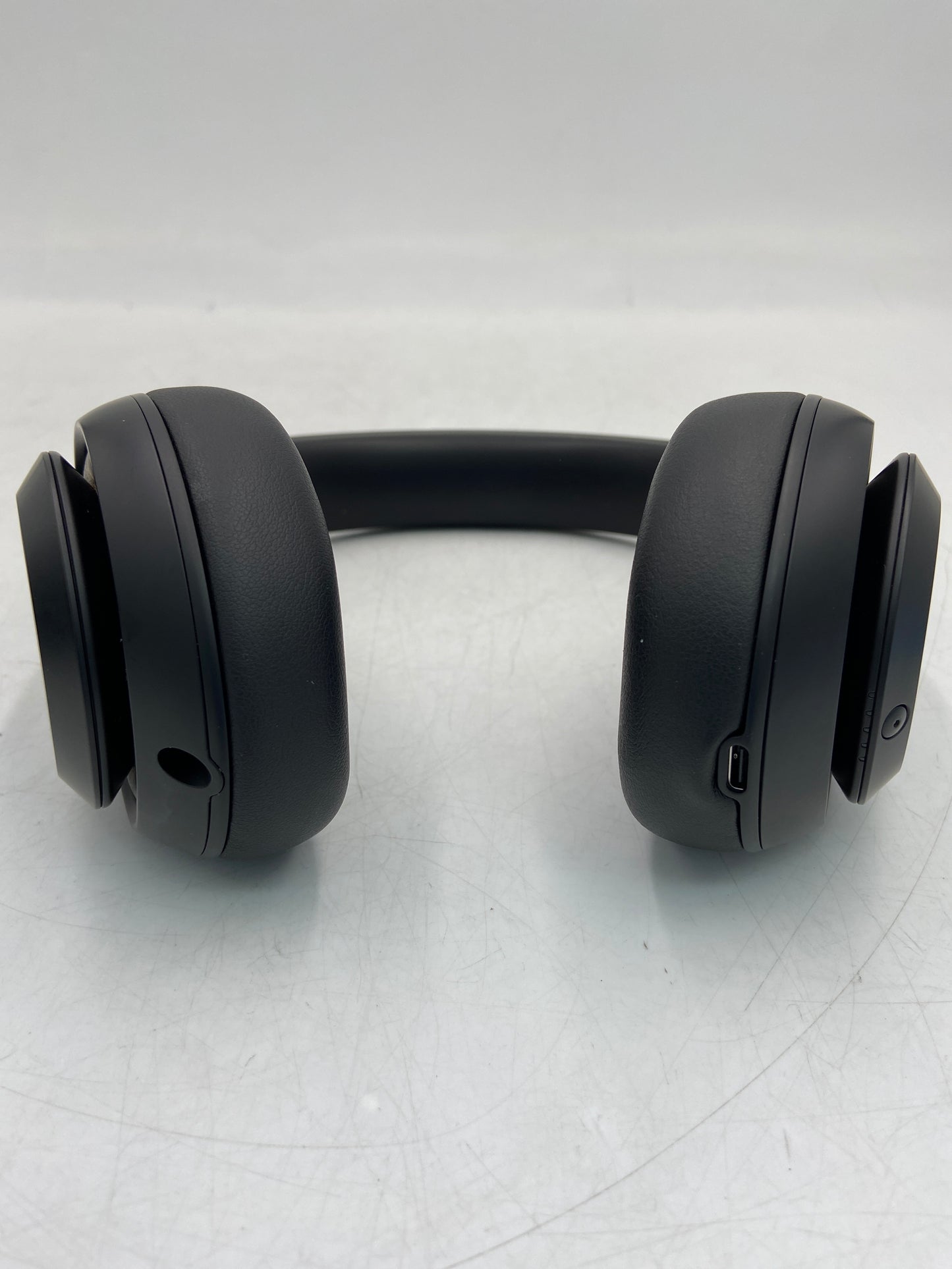Beats Studio Pro Wireless Over-Ear Bluetooth Headphones Black A2924
