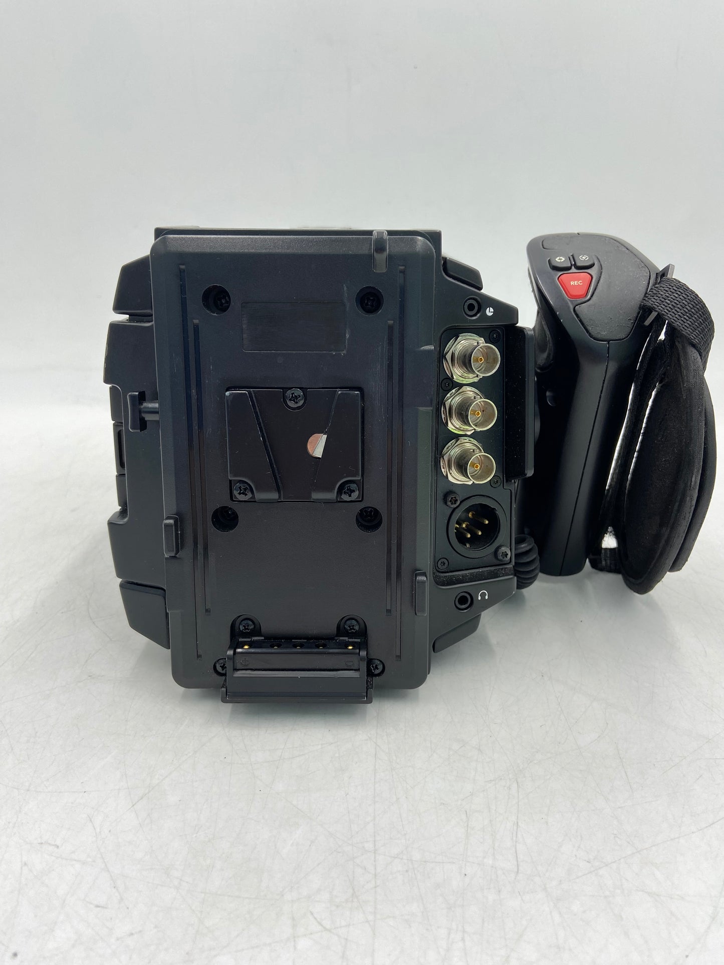 Blackmagic Design USRA Mini 4.6K EF mount Digital Cinema Camera Body