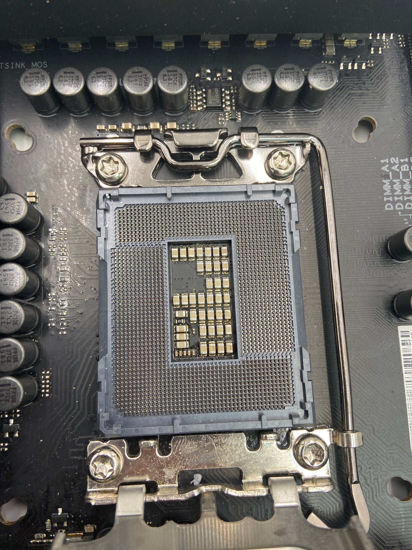 Broken ASUS ROG MAXIMUS Z790 DARK HERO Motherboard 90MB1F90-M0AAY0