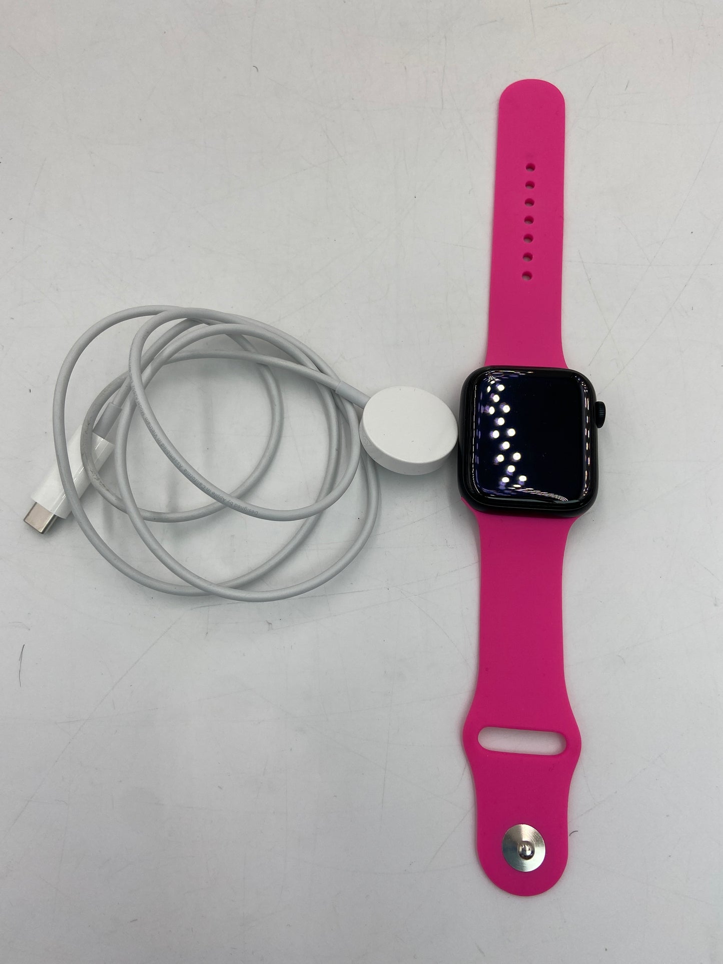 Factory Unlocked Apple Watch SE 2nd Gen 44MM Black Aluminum Pink Sport BandA2727