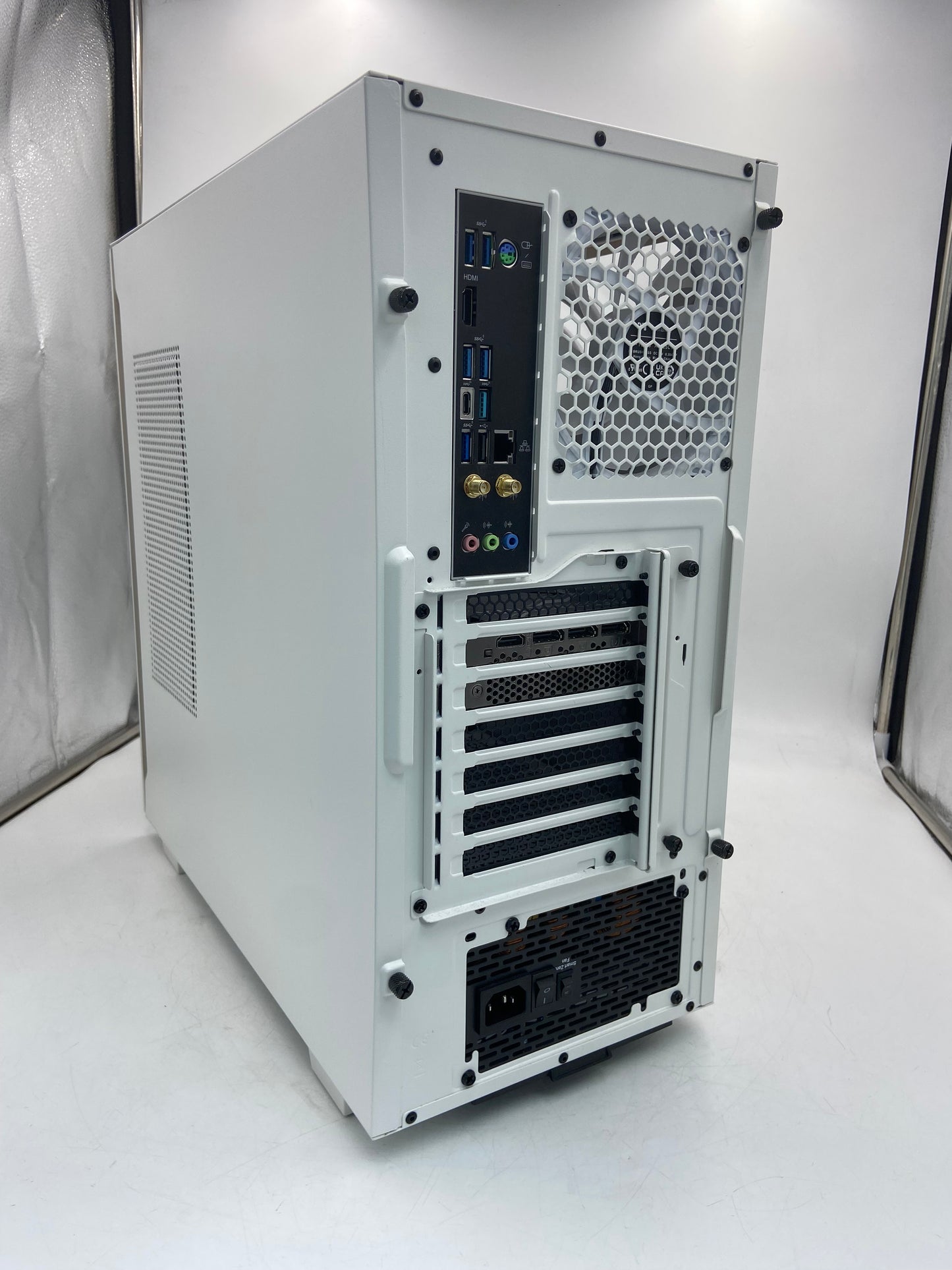 Thermaltake 2023 LCGS Avalanche i477T AIO Liquid Cooled CPU White Gaming Desktop Core i7-13700F 3.90GHz 32GB RAM 2TB NVMe MSI GeForce RTX 4070 Ti