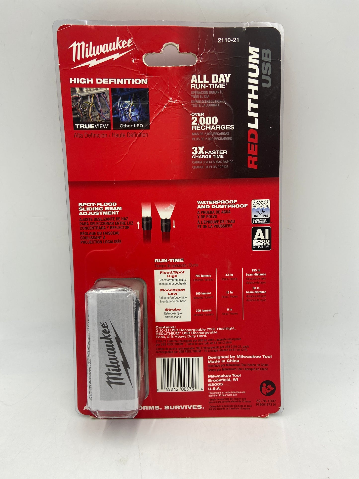 New Milwaukee Red Lithium USB 700 Lumen Flashlight 2110-21