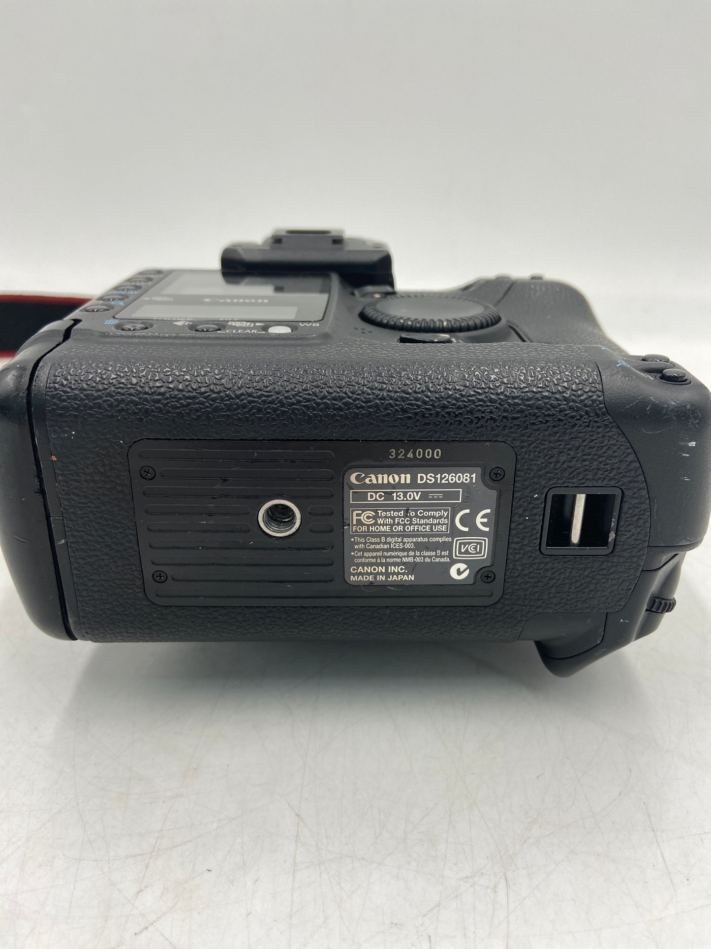 Canon EOS 1 DS Mark II 16.7MP Digital SLR DSLR Camera DS126081