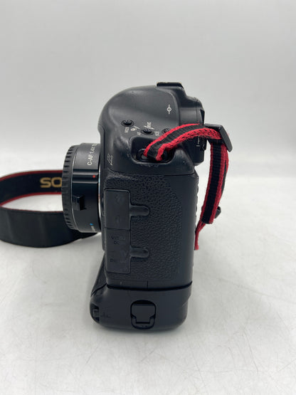 Canon EOS 1 DS Mark II 16.7MP Digital SLR DSLR Camera DS126081