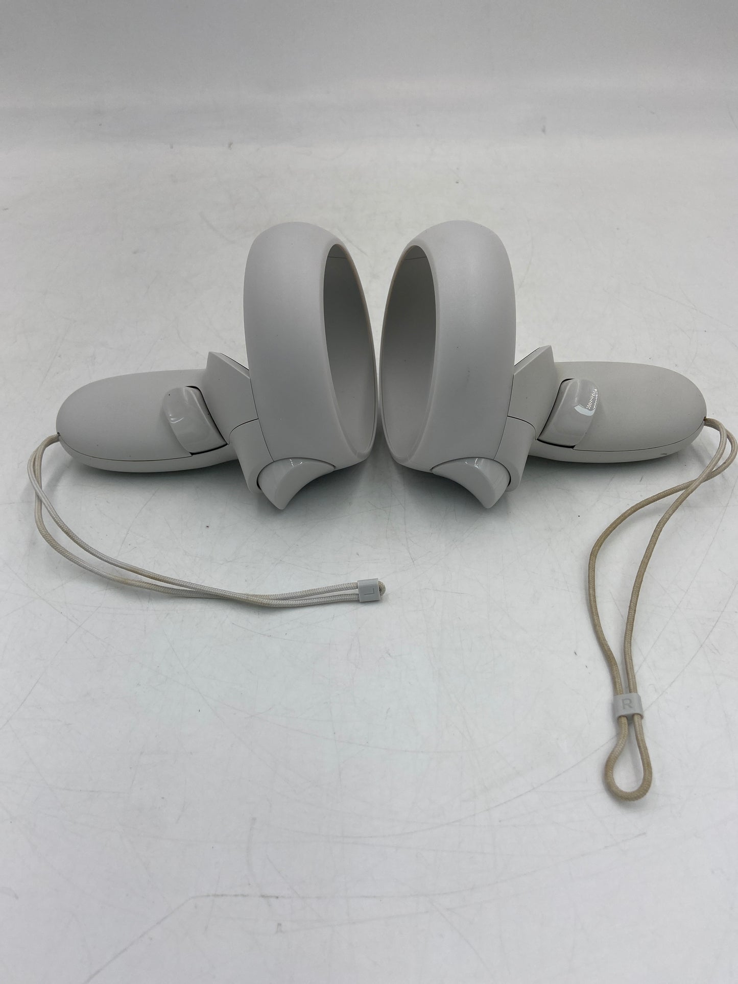 Oculus Meta Quest 2 Standalone All-in-One VR Headset KW49CM