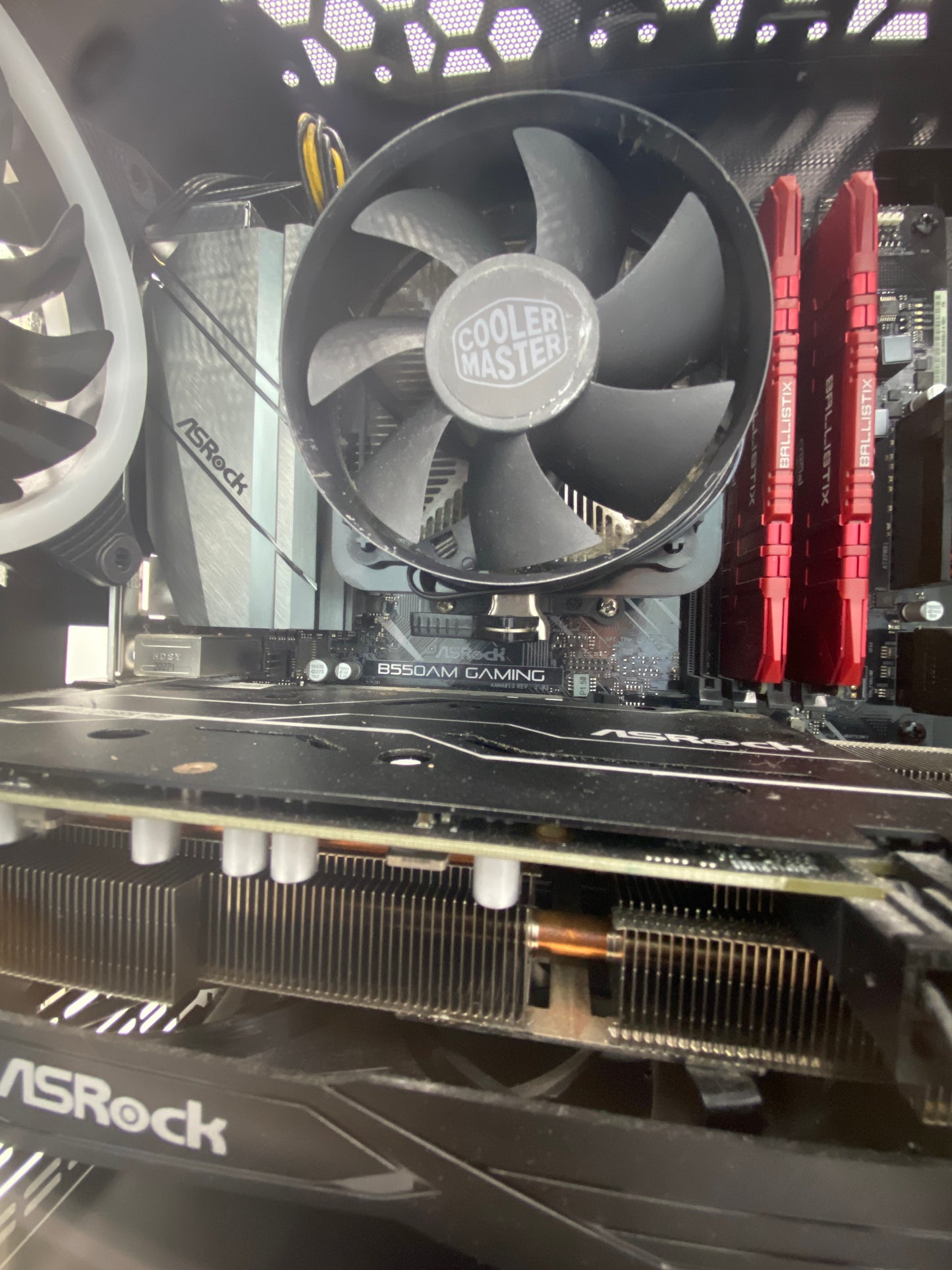 CyberPower Custom PC Ryzen 5 3600 3.60GHz 16GB RAM 1TB HDD ASRock Radeon RX 5600 XT