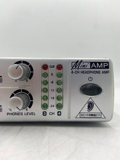 BEHRINGER MINIAMP AMP800 4-Channel Stereo Headphone Amplifier  P0331