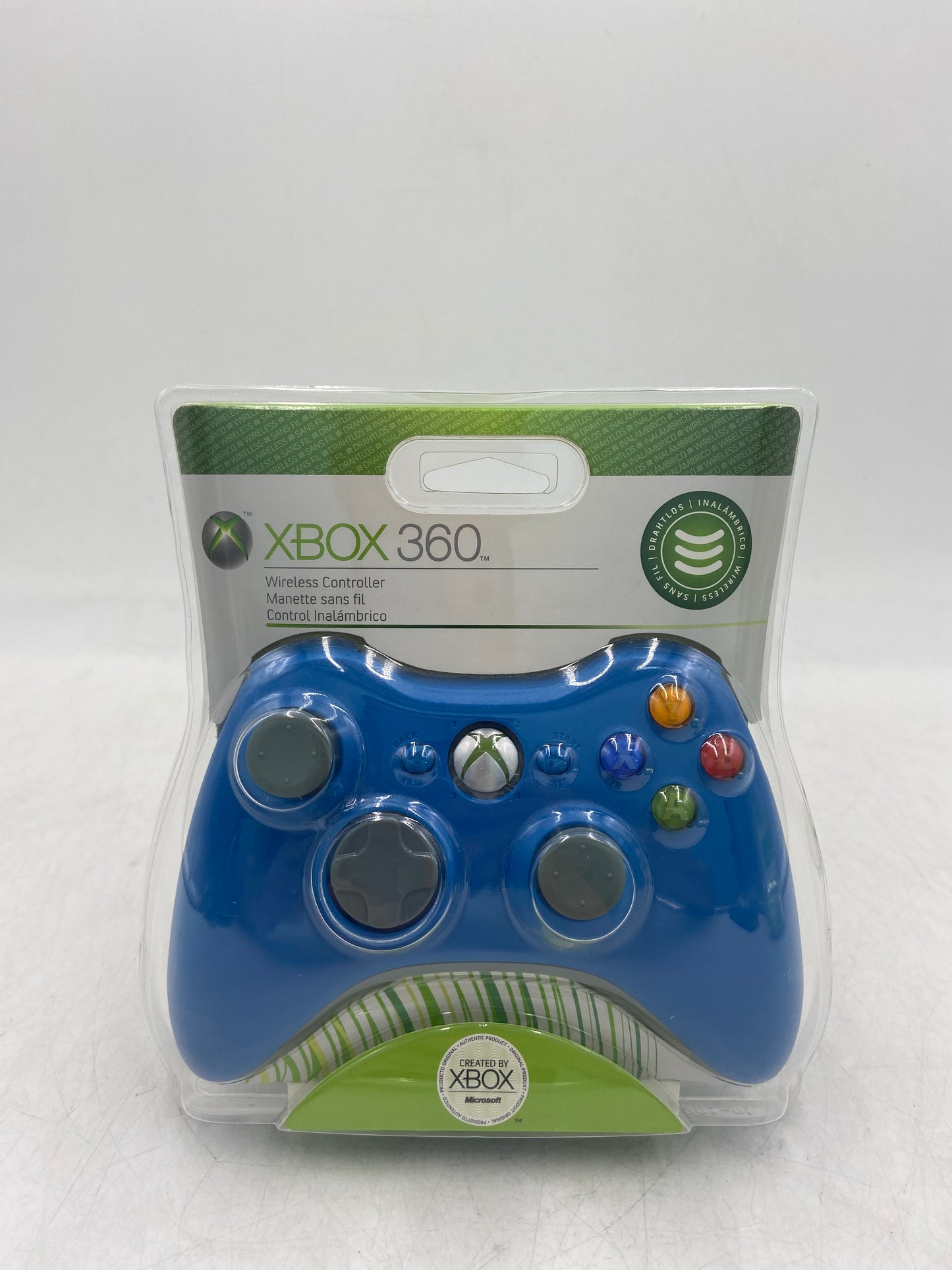 New Xbox  360 Original Controller With Battery Pack B4F-00040, B4U-00021 Blue