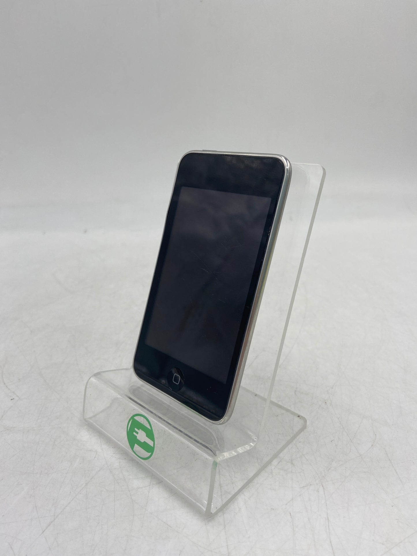 Apple iPod Touch 2nd Gen 8GB Silver A1288