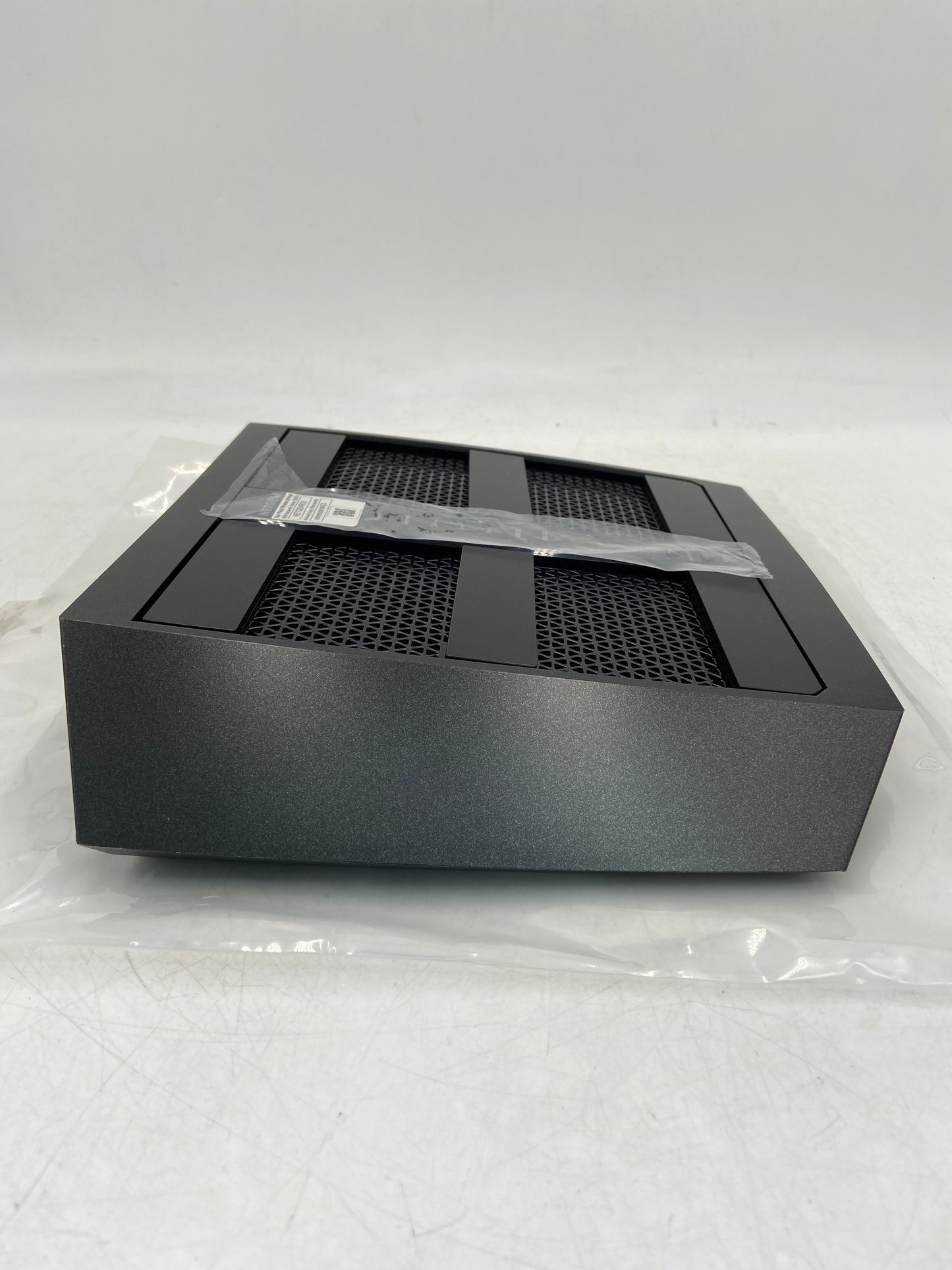 NETGEAR Nighthawk X6 AC3200 Tri-Band Smart Wi-Fi Router R8000
