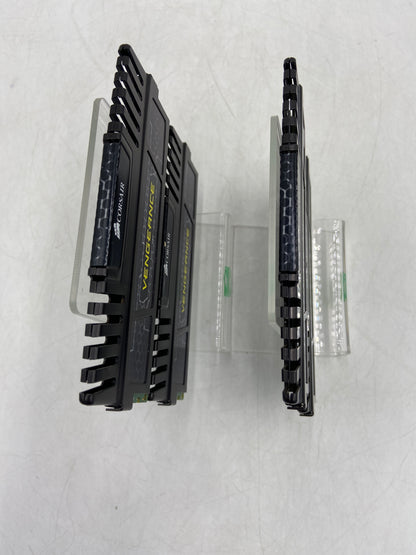 Corsair Vengeance 32GB (4x8GB) RAM 1600MHz CMZ32GX3M4X1600C10