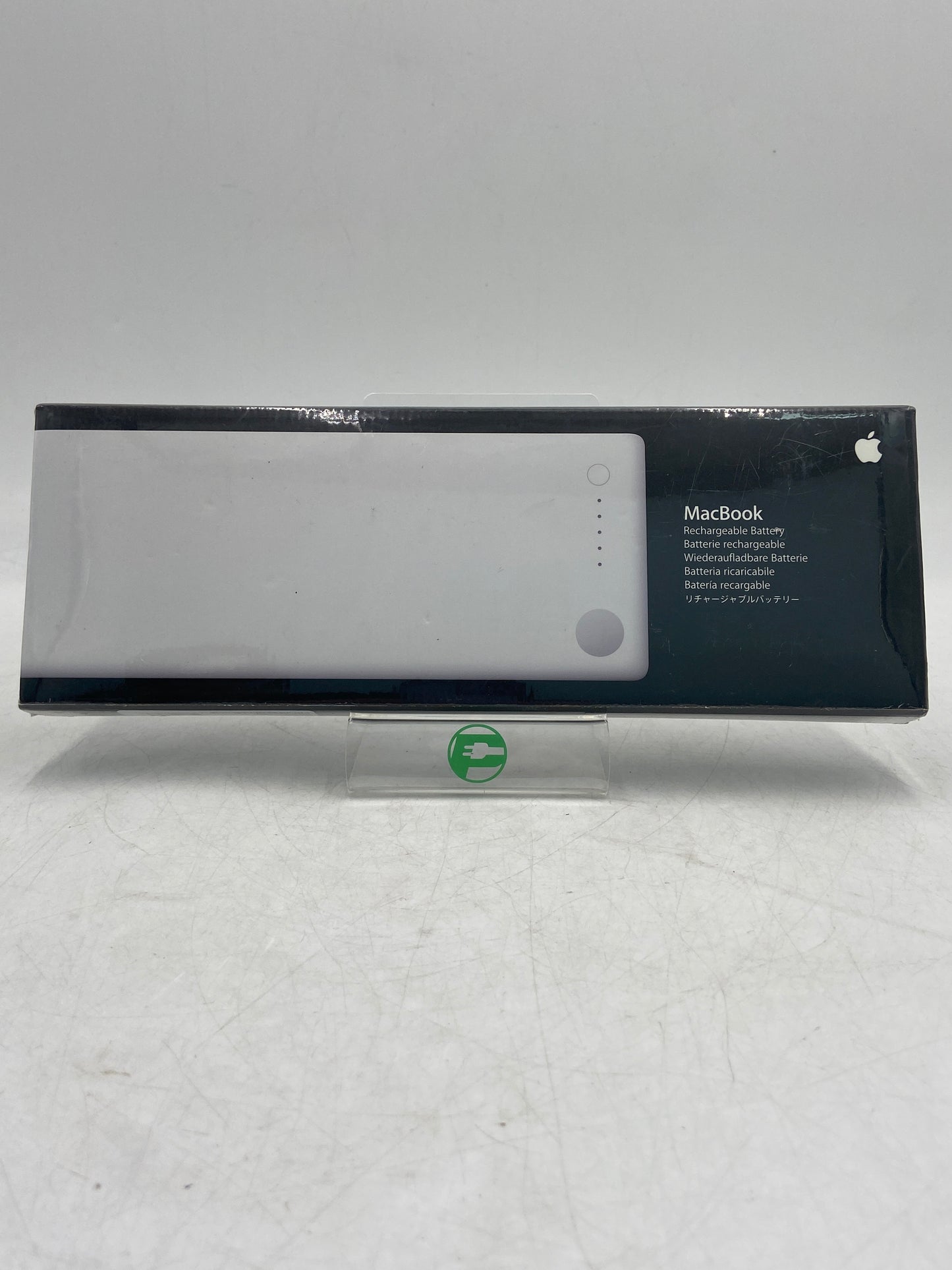 New Apple MacBook Rechargeable Battery A1185 White