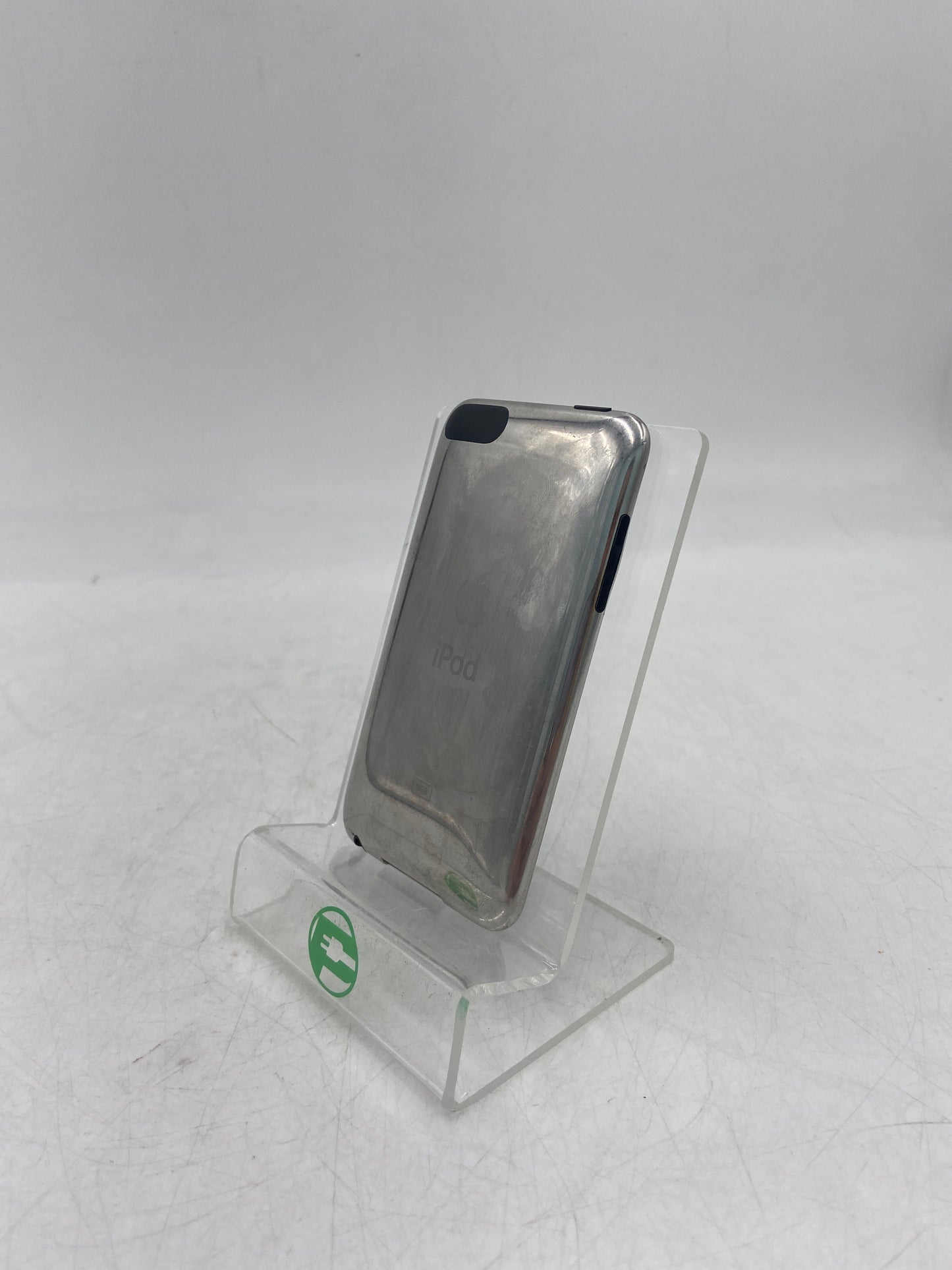 Apple iPod Touch 2nd Gen 8GB Silver A1288