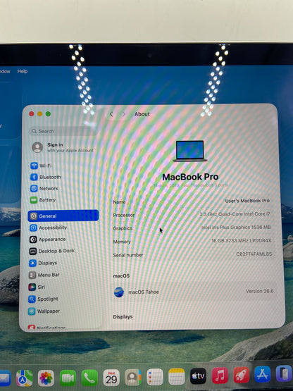 BROKEN 2020 Apple MacBook Pro 13.3" i7 16GB RAM 500GB Cracked Screen