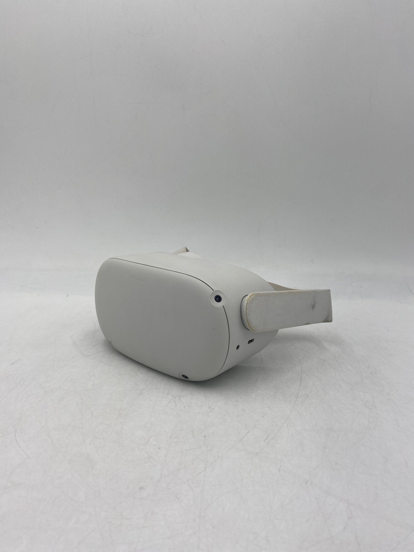 Meta Quest 2 128GB Standalone All-in-One VR Headset KW49CM