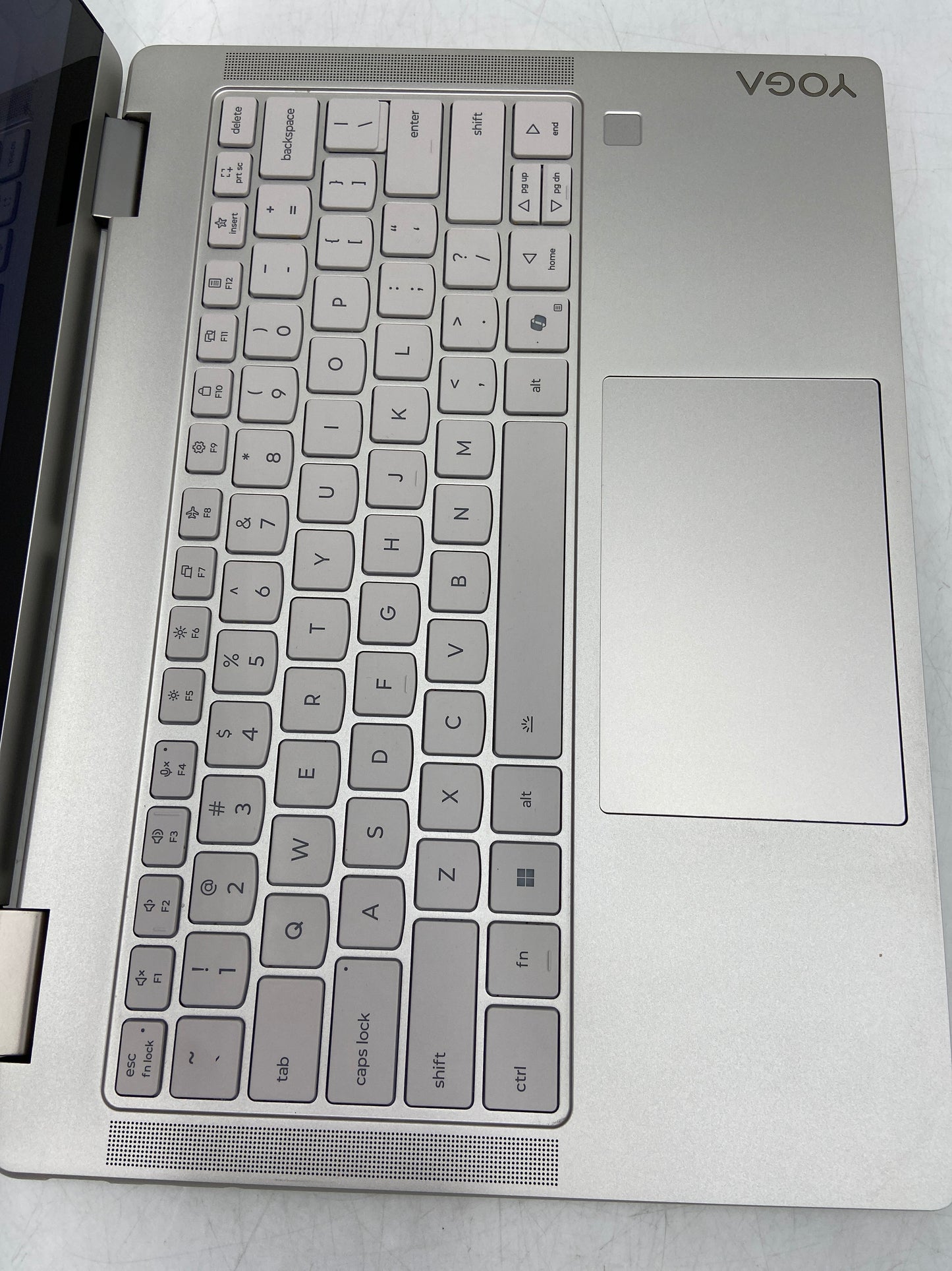 Lenovo Yoga 7 2-in-1 14AKP10 14" AMD Ryzen AI 5 340 2.0GHz 16GB RAM 512GB SSD AM D Radeon RX 7700S