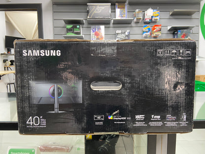New Samsung Odyssey 40" G75F 5K2K WUHD LCD VA Curved Gaming Monitor