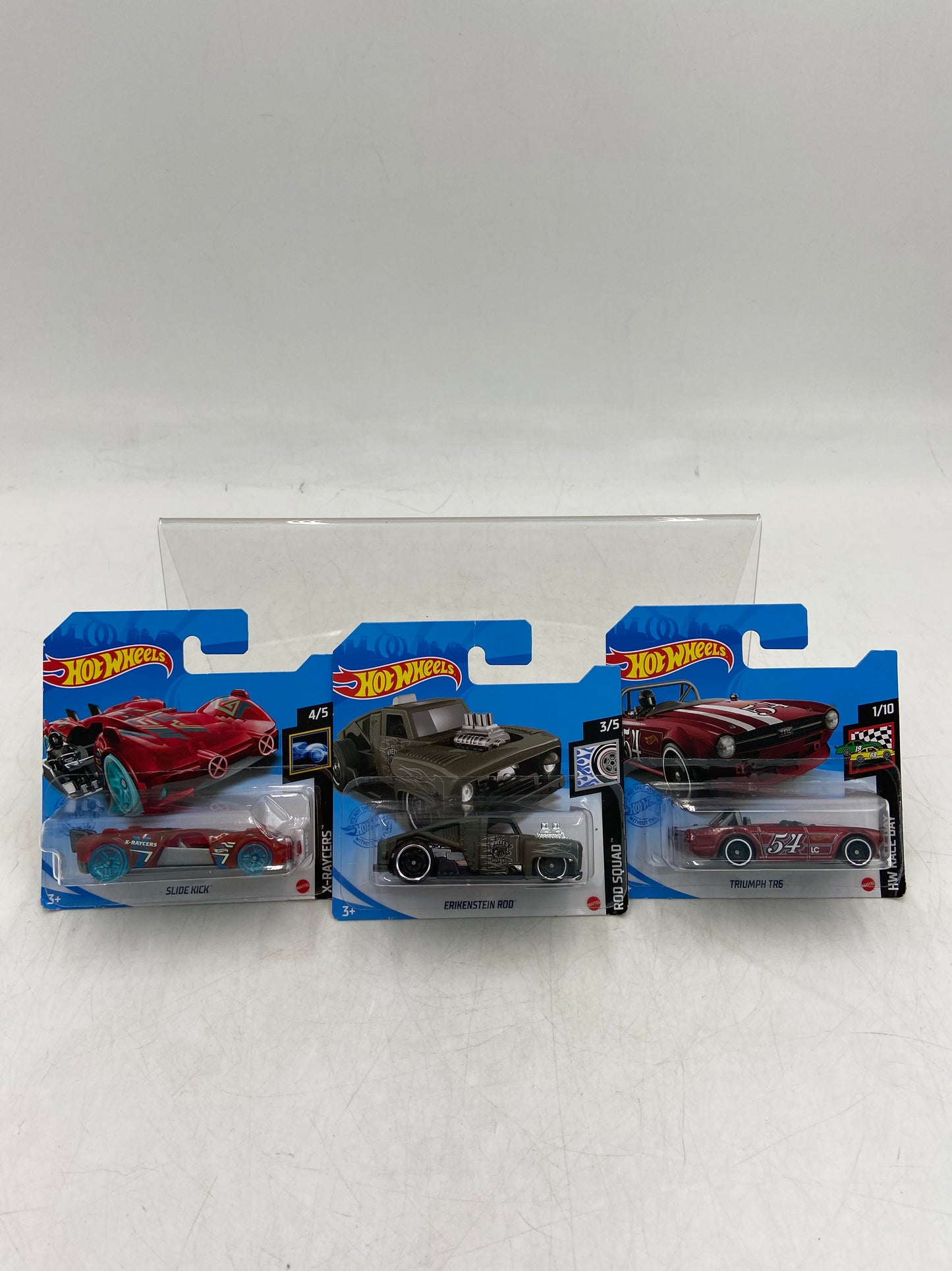 New Hot Wheels  Lot of 3 Race Day Toy Cars 5785
