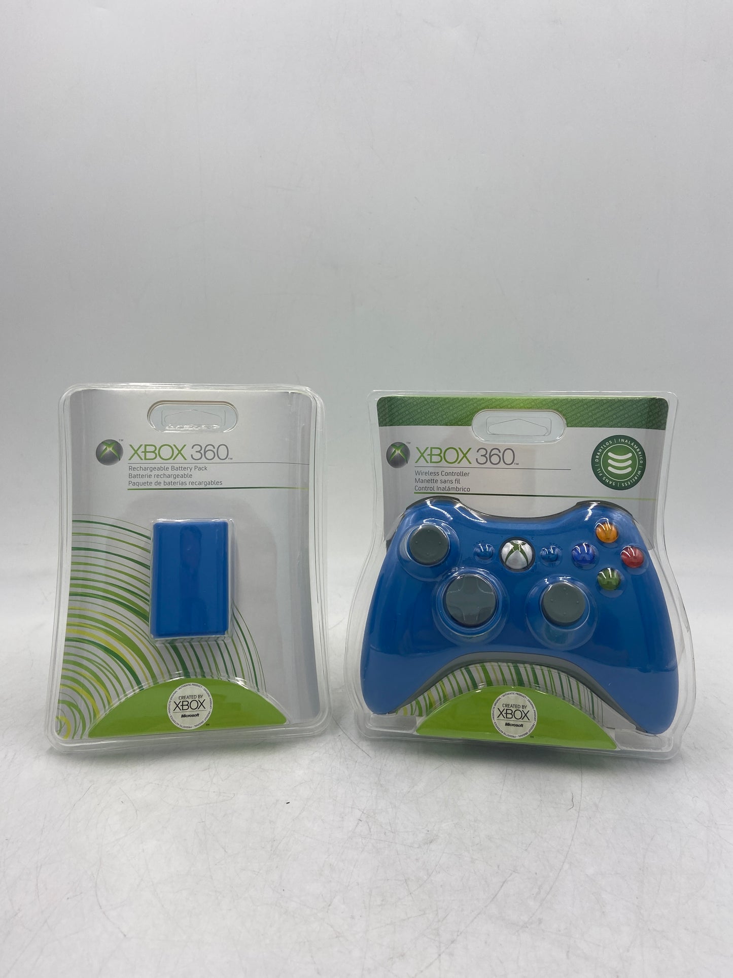 New Xbox  360 Original Controller With Battery Pack B4F-00040, B4U-00021 Blue
