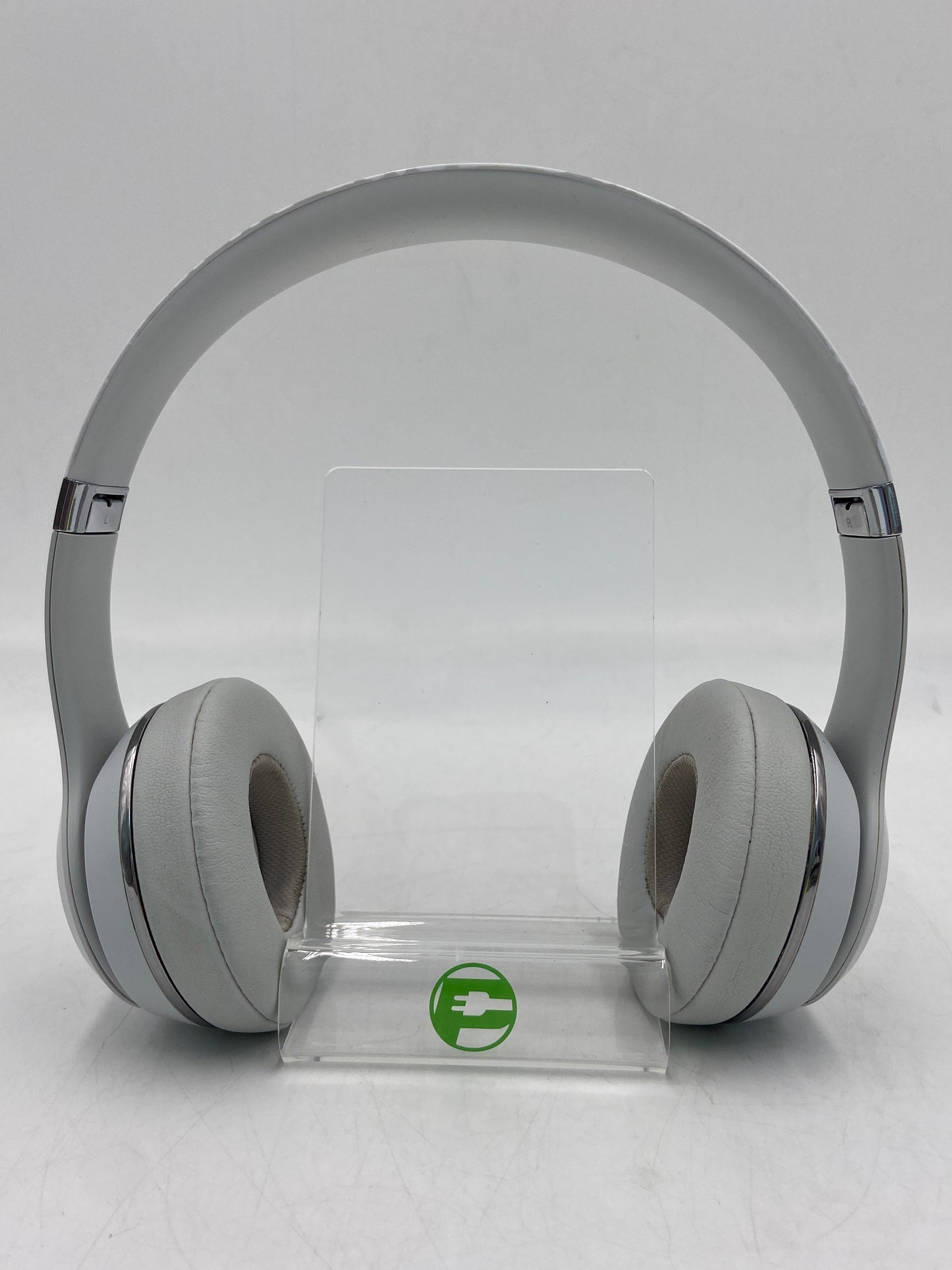 Beats Solo3 Wireless On-Ear Bluetooth Headphones White