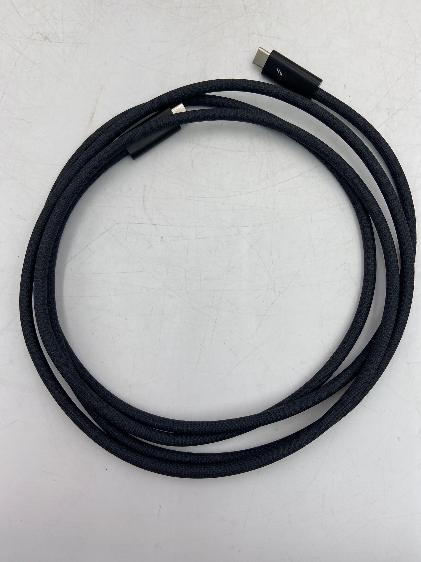 Apple Thunderbolt Charger MDW94AM/A Black