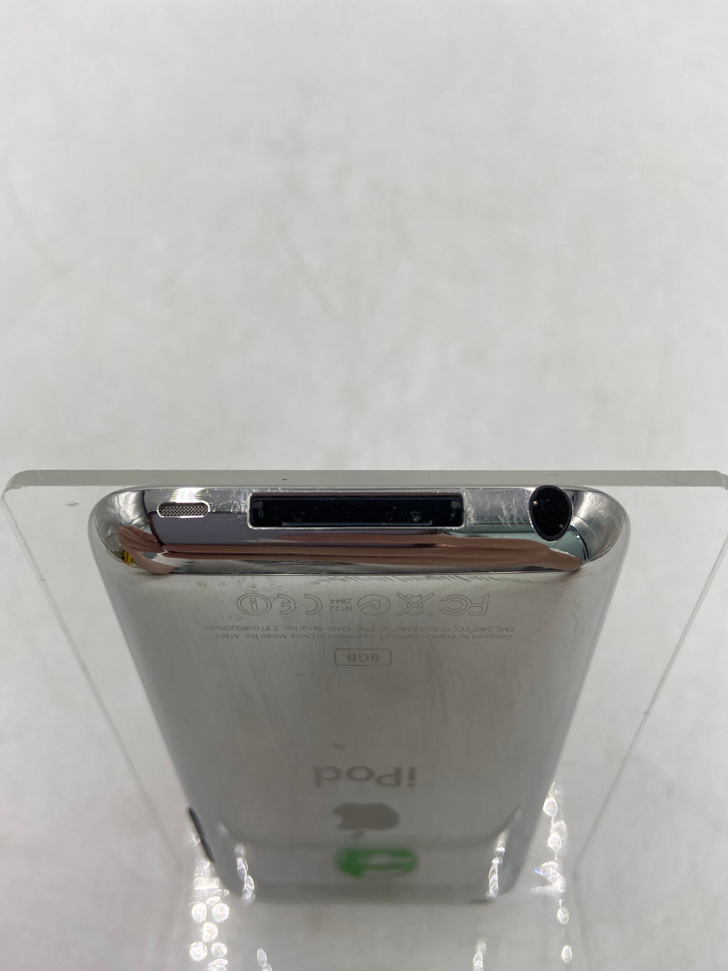 Apple iPod Touch 4th Gen 8GB White A1367