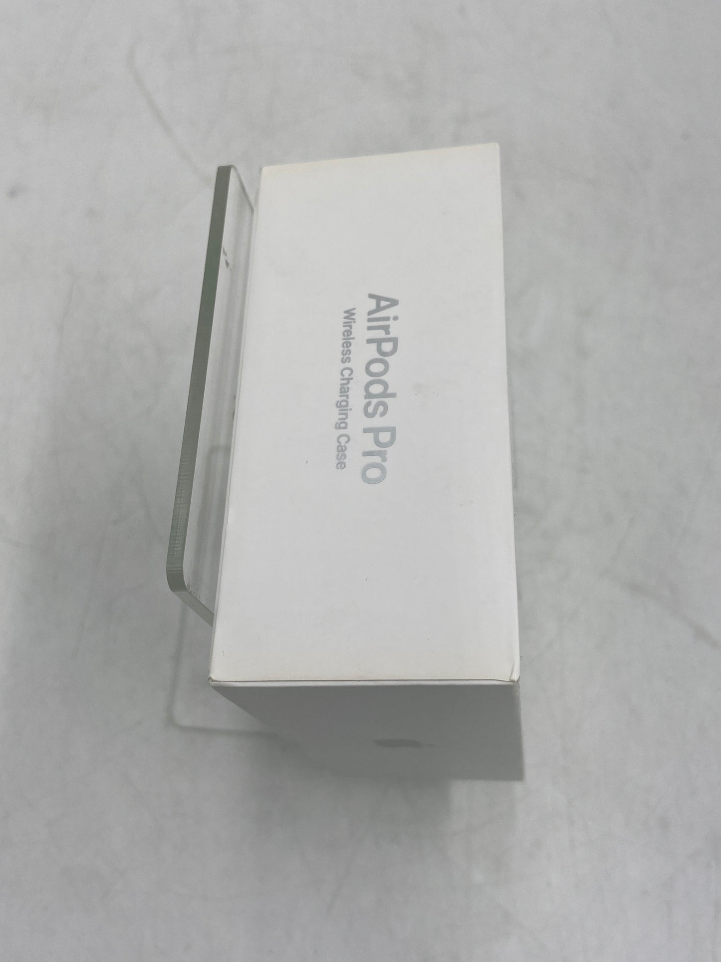 Apple AirPods Pro 1st Gen Wireless In-Ear Headphones with MagSafe Charging Case A2083 A2084 A2190 MWP22AM/A