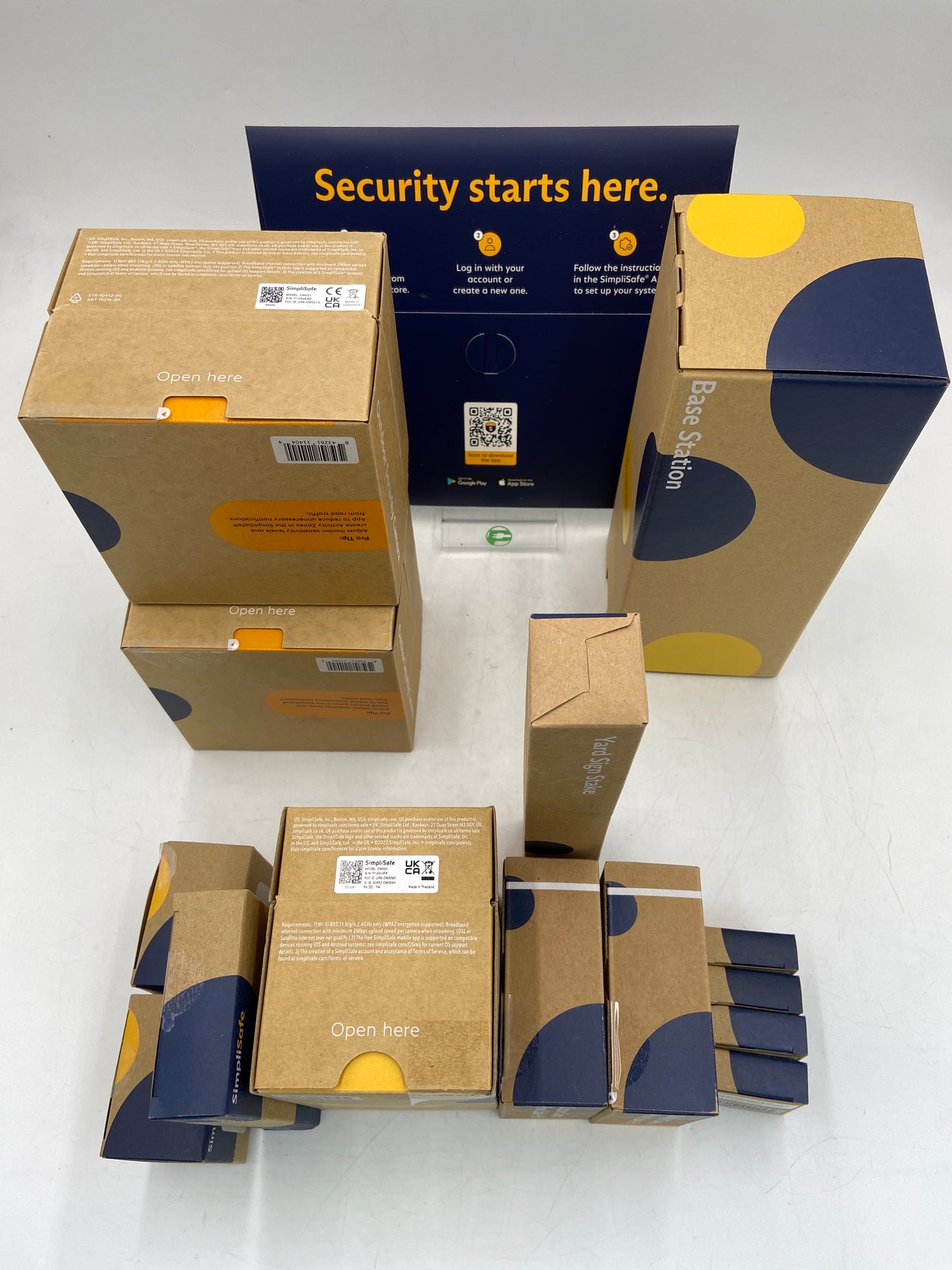 New SimpliSafe 15-Piece Bundle Wireless Home Security Kit