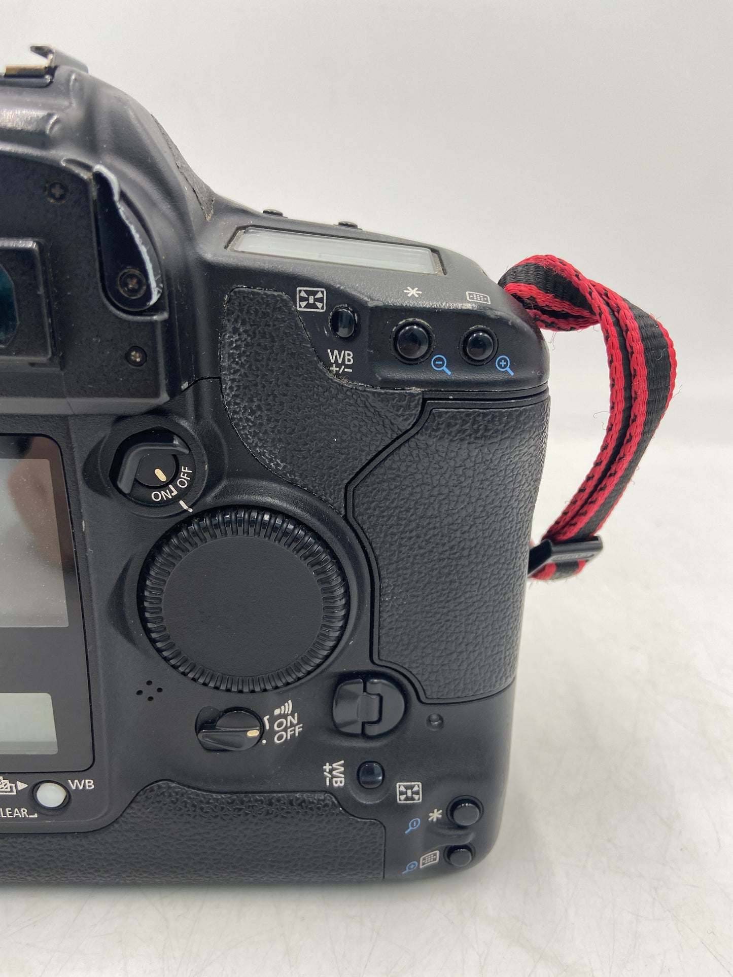 Canon EOS 1 DS Mark II 16.7MP Digital SLR DSLR Camera DS126081