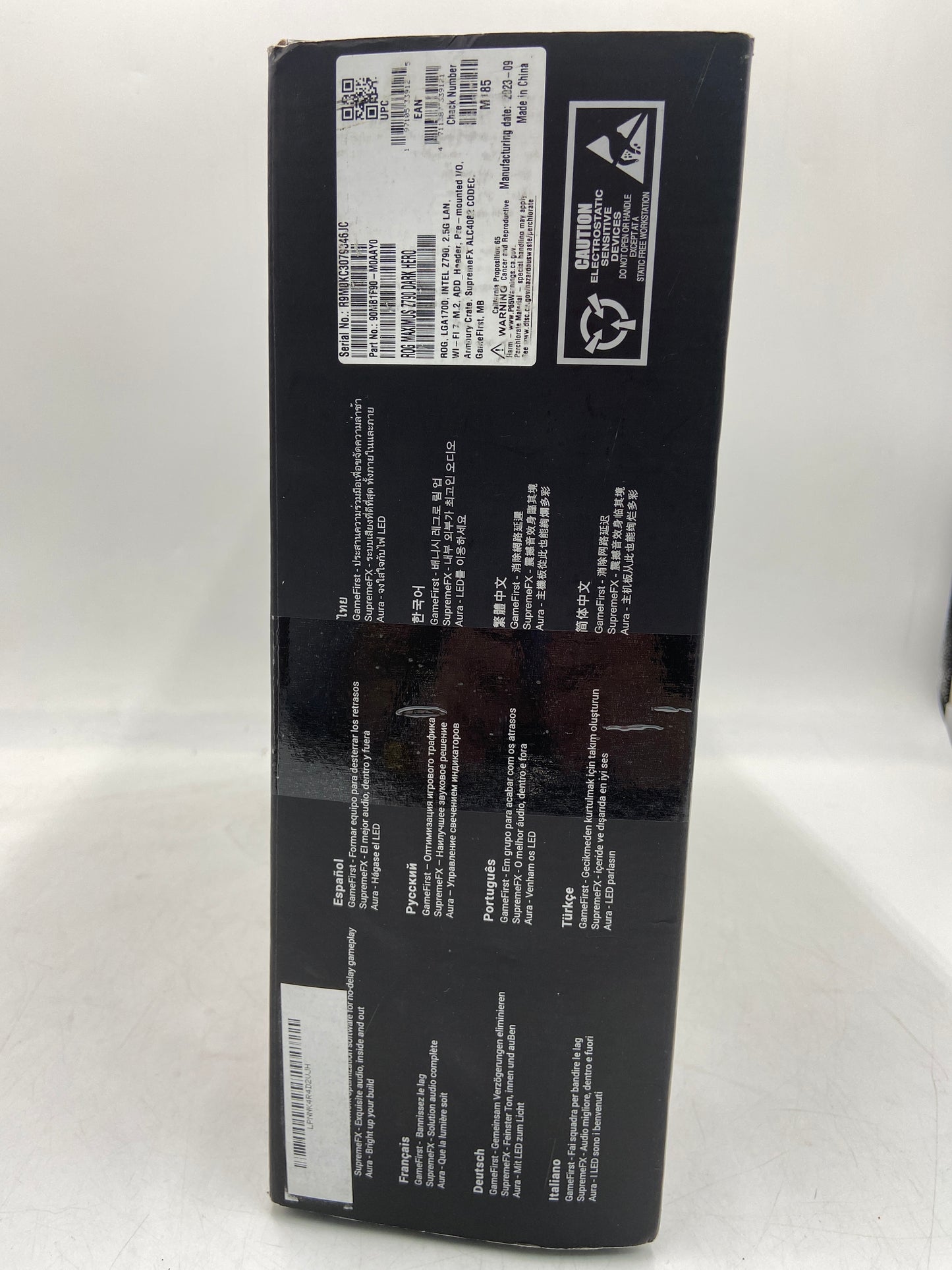 Broken ASUS ROG MAXIMUS Z790 DARK HERO Motherboard 90MB1F90-M0AAY0