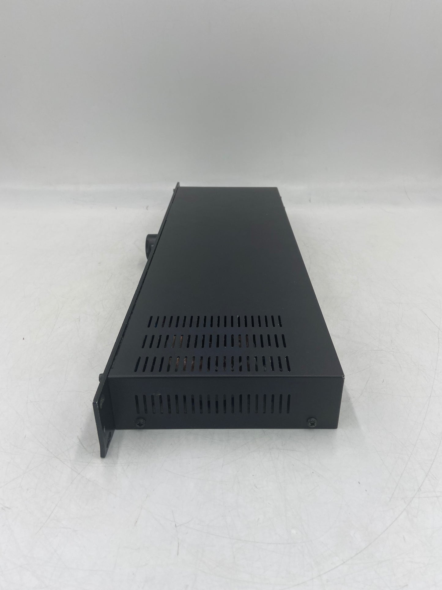 dbx  DriveRack PA2 Speaker Management System