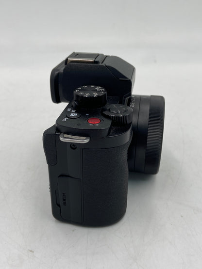 Panasonic lumix g100d DC-G100D 20.3MP Mirrorless Camera