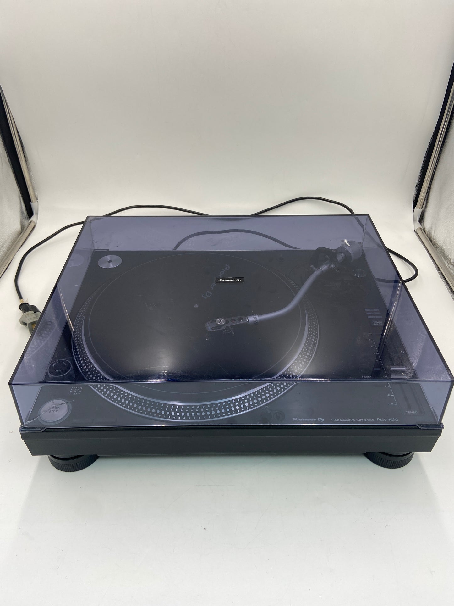 Pioneer PLX-1000 Turn Table