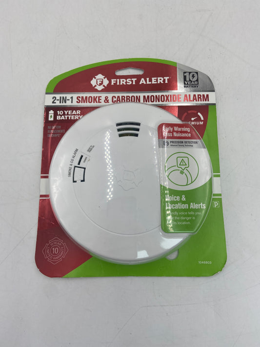 New FIRST ALERT 2 IN 1 SMOKE & CARBON MONO ALARM  SMC0210V
