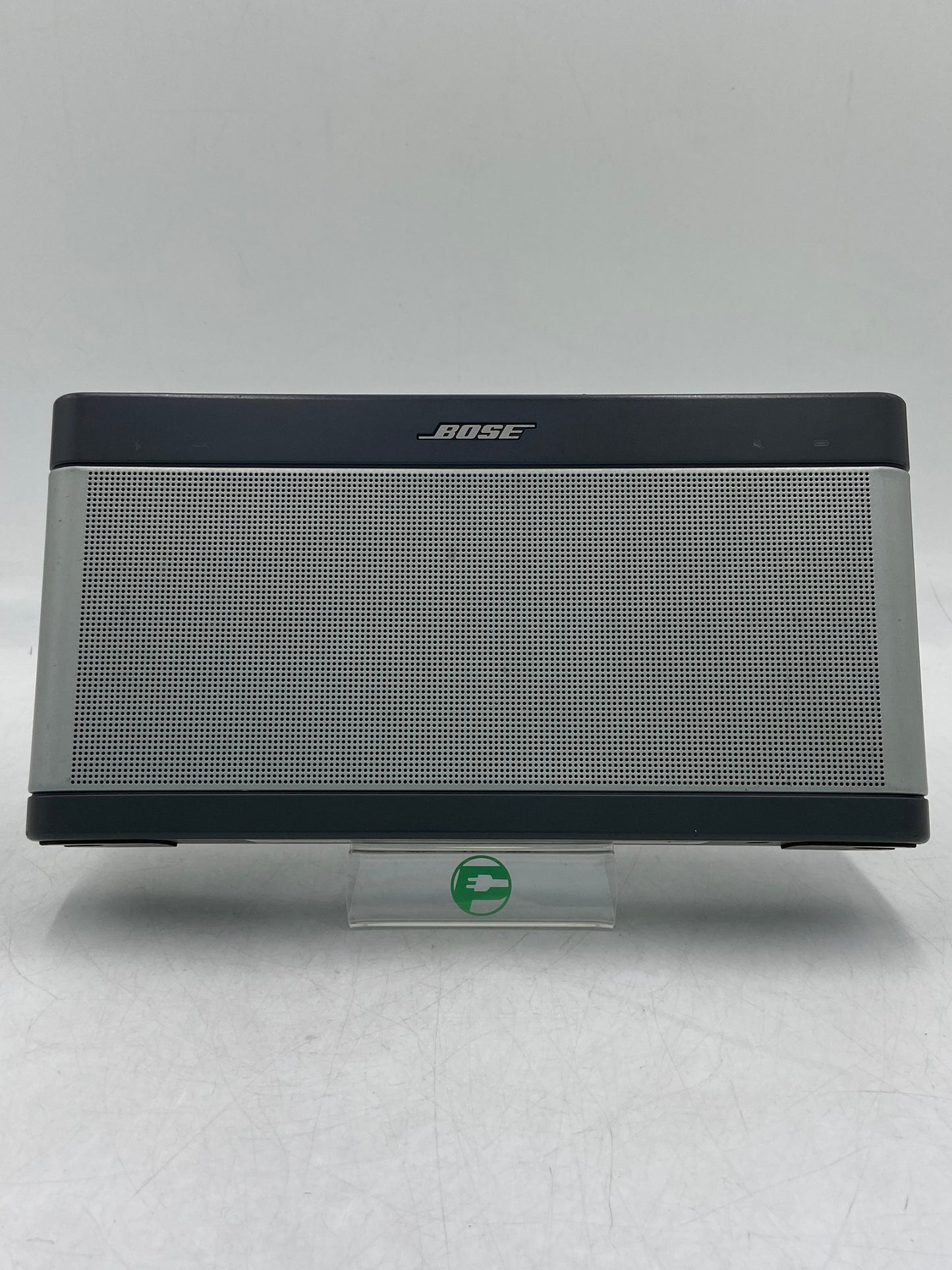 Bose SoundLink III Bluetooth Speaker Silver 414255