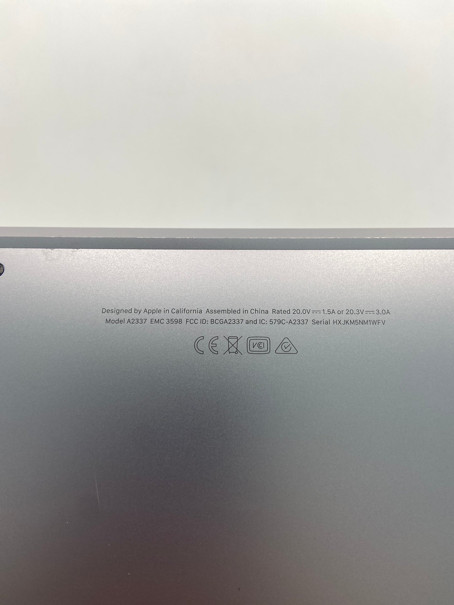 2020 Apple MacBook Air 13.3" M1 7C GPU 3.2GHz 8GB RAM 256GB SSD A2337